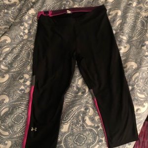 NWOT under  Armour capris